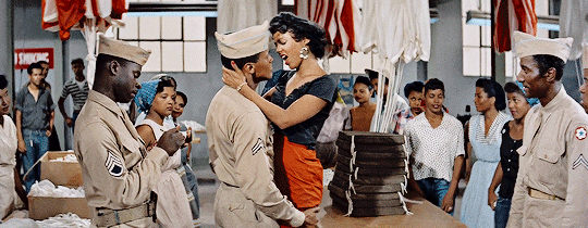 12-Carmen_Jones.gif